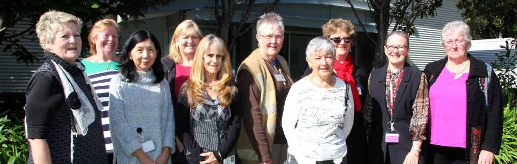 VOLUNTEERS: Keryl Hoey, Linda Condi, Jeany Chang, Catherine McGroder and Sue Kelly with the new committee – secretary Margaret Kelly, co-ordinators Margaret Allen, Denise Thompson and Judy Clarke and outgoing co-ordinator Christine Edwards. VOLUNTEERS: Keryl Hoey, Linda Condi, Jeany Chang, Catherine McGroder and Sue Kelly with the new committee – secretary Margaret Kelly, co-ordinators Margaret Allen, Denise Thompson and Judy Clarke and outgoing co-ordinator Christine Edwards.